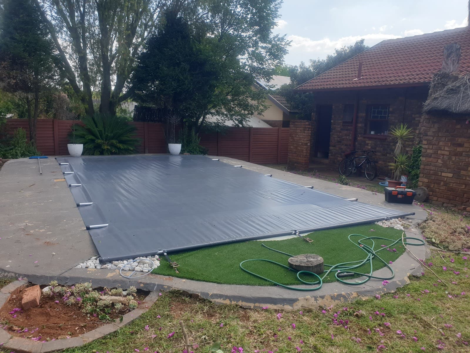 Eldoraigne - Image 1