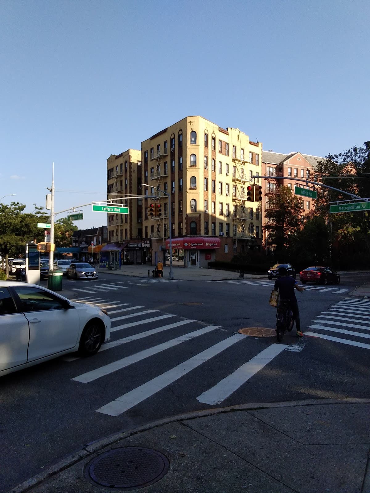 Kew Gardens - Image 1