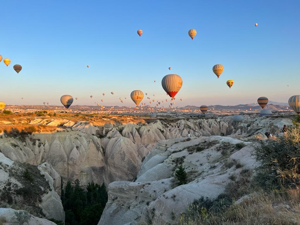 Red Valley Sunset Point Göreme - Image 1