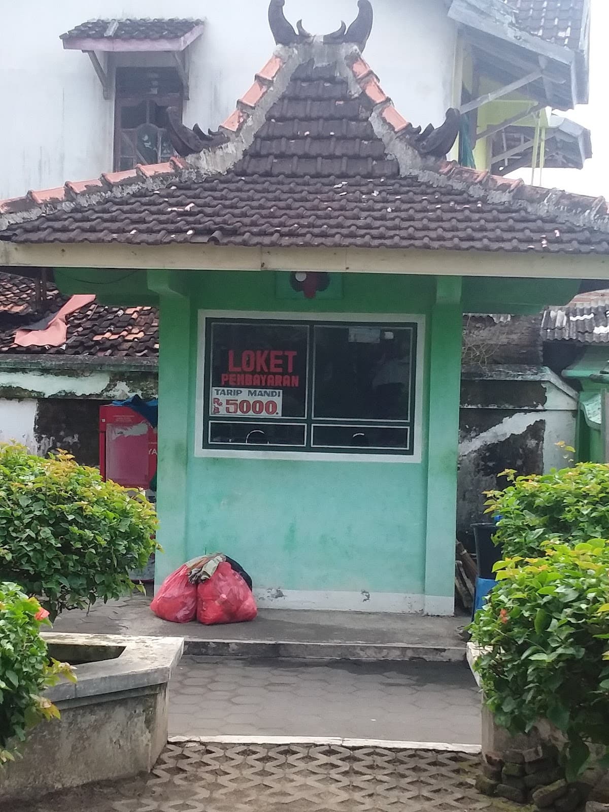 Parangwedang Hot Spring - Image 1