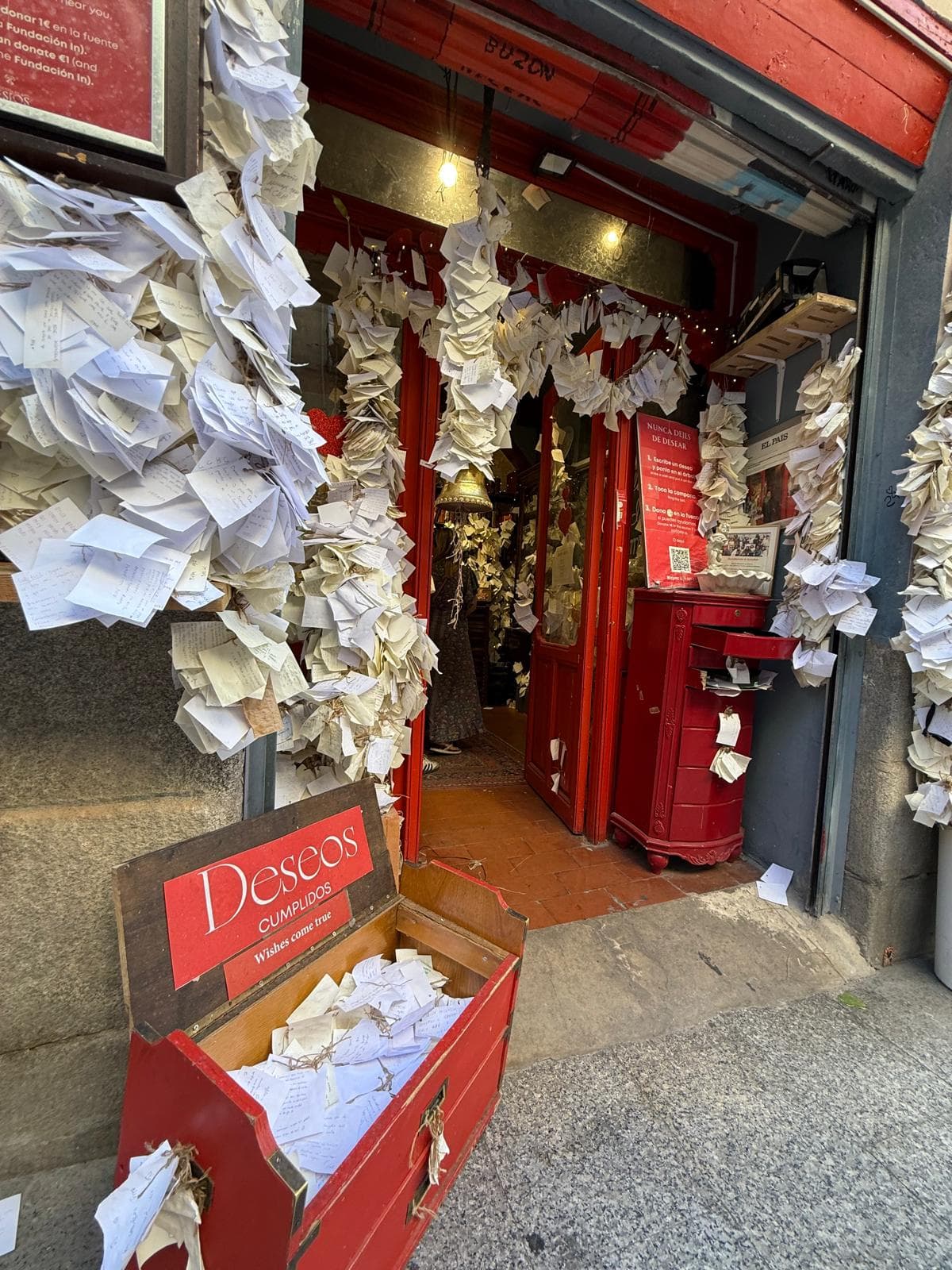 La Tienda de los Deseos - Image 1