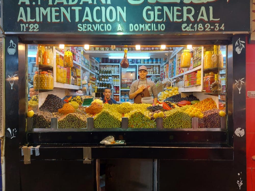 Central Market Marché Central - Image 1