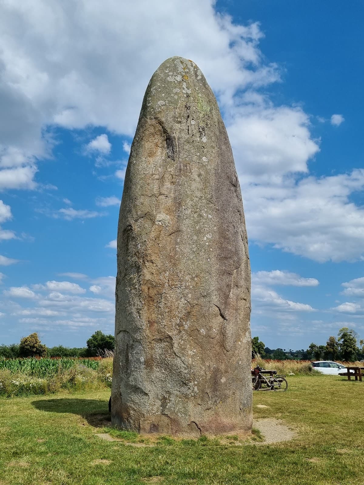 Menhir du Champ-Dolent - Image 1