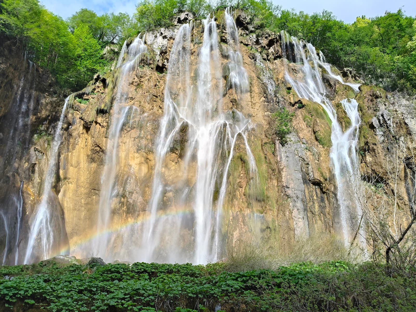 Veliki Prštavac Waterfall - Image 1