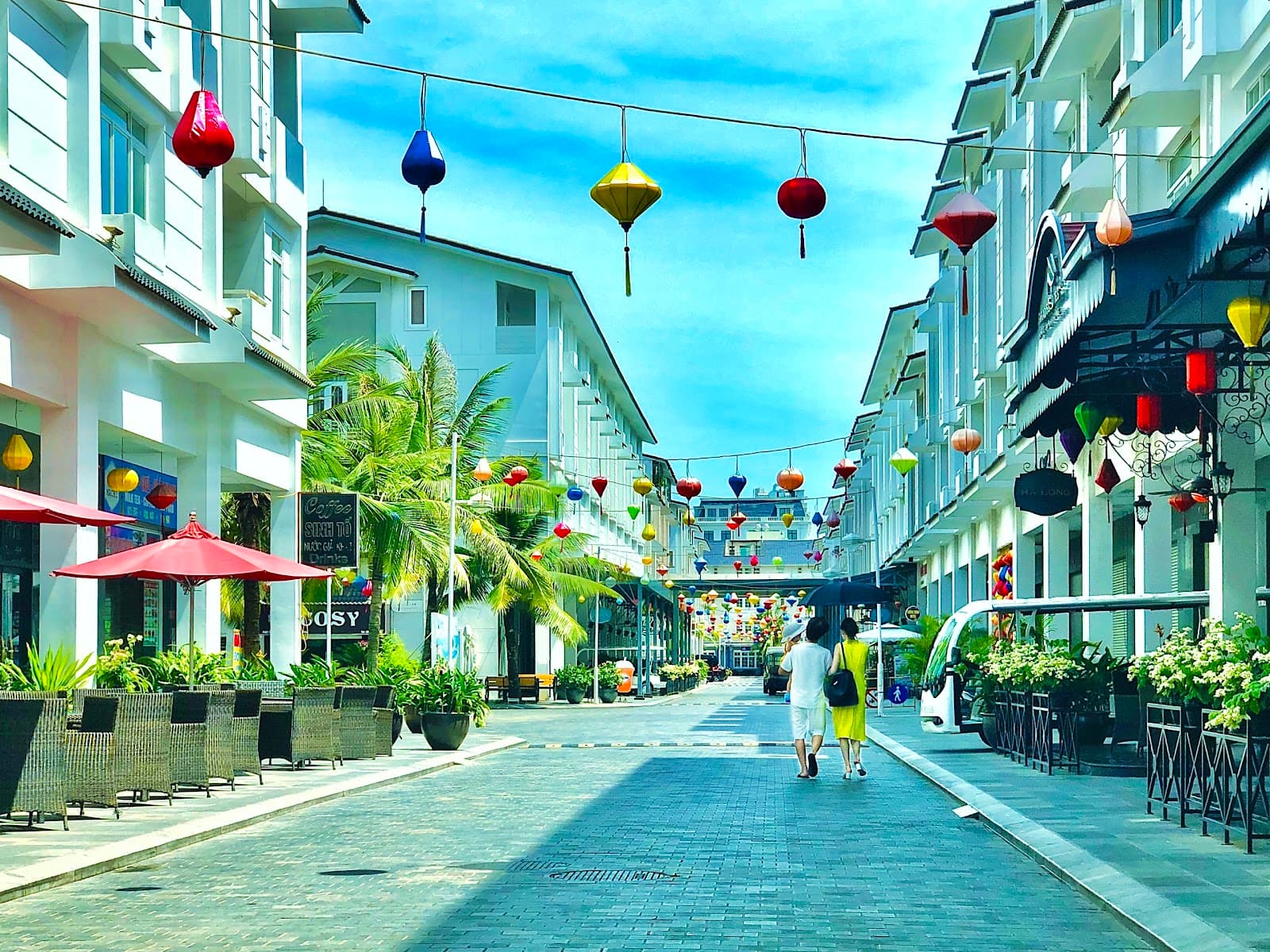 Charming Walking Street - Image 1