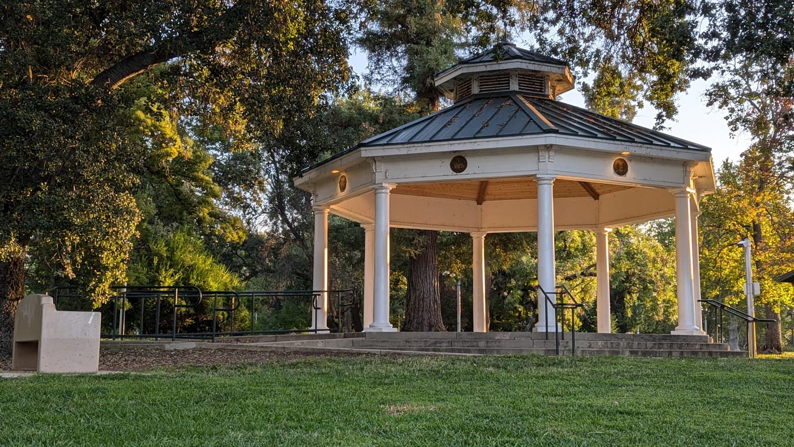 Lake Redding Park - Image 1