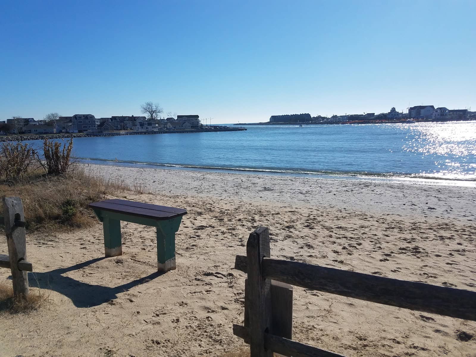 Scenic Bayfront Relaxation
