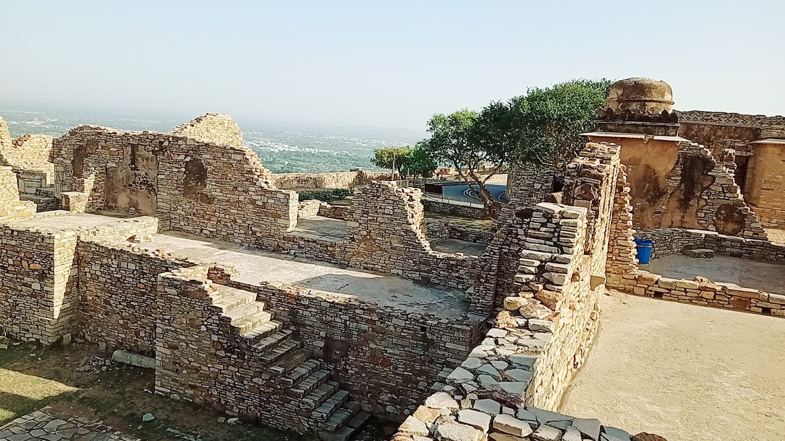 Sunset Point (Chittorgarh Fort) - Image 1