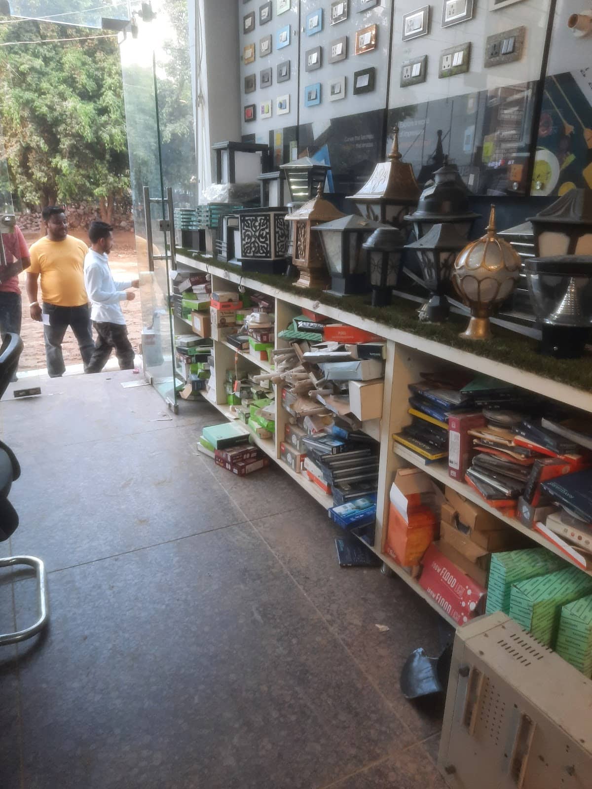Electronics Hub