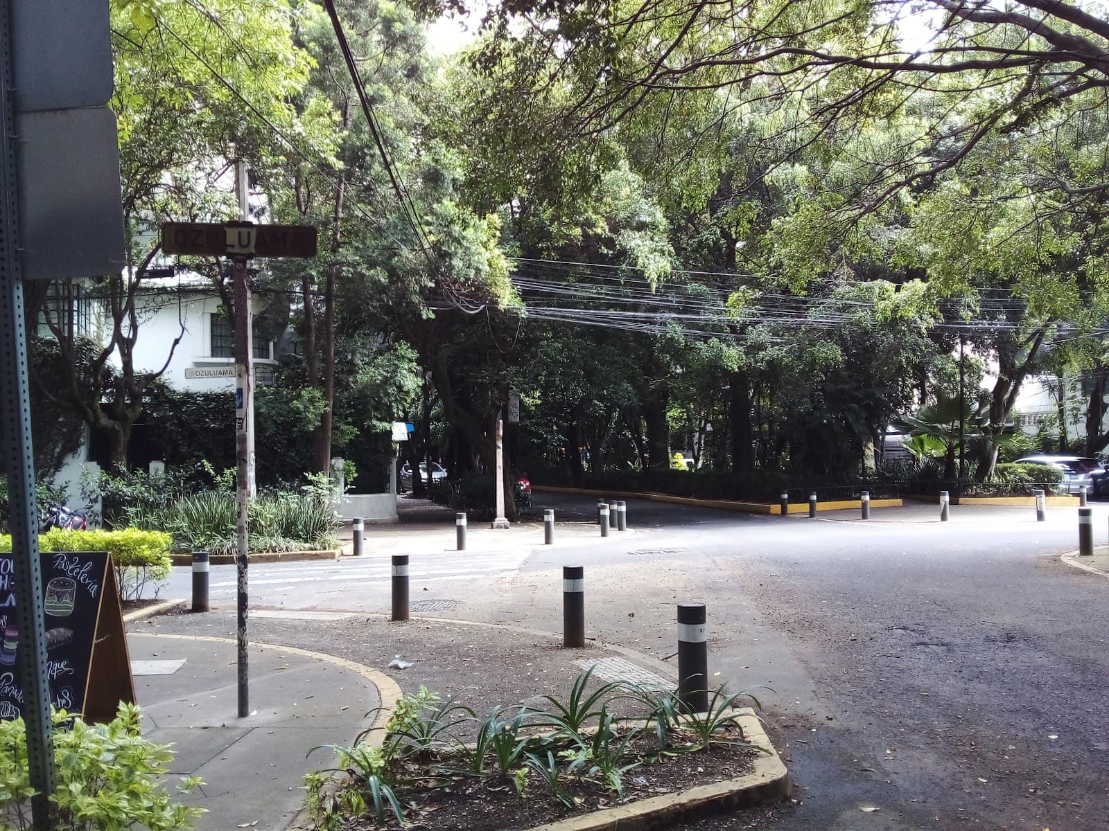 Amsterdam Avenue Mexico City - Image 1