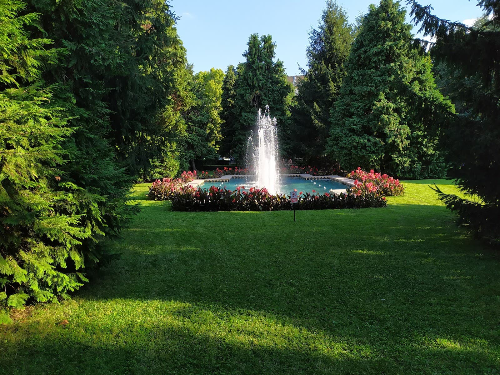 English Park - Image 1