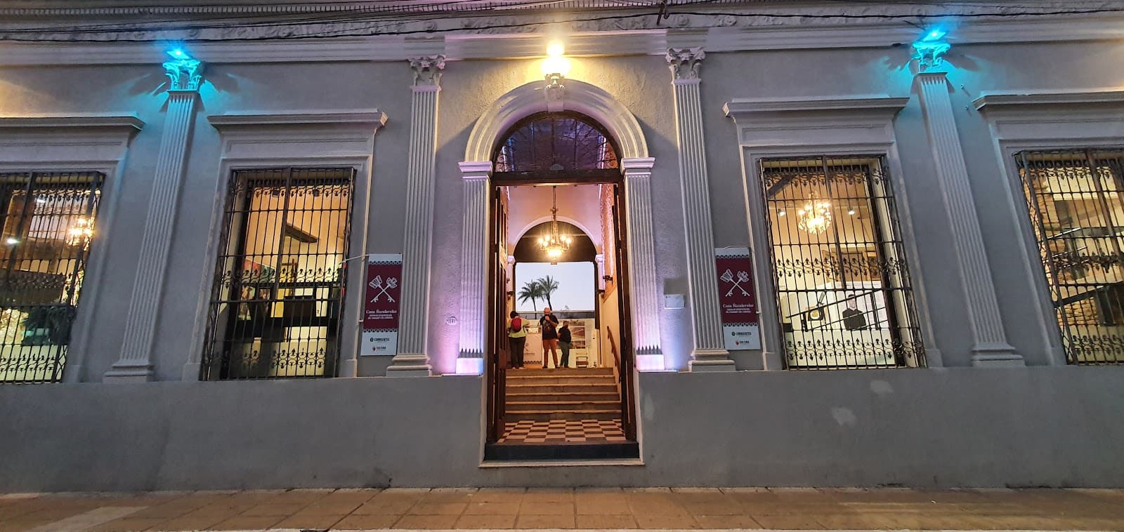 Museo de Artesanías Tradicionales Folclóricas (Casa Ñanderekó) - Image 1