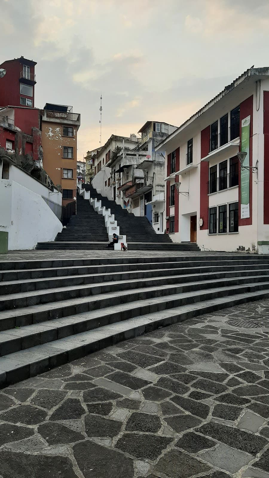 Plaza Xallitic - Image 1