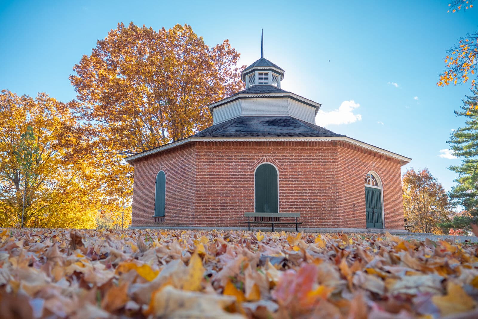 Rotunda Building (City Park) - Image 1