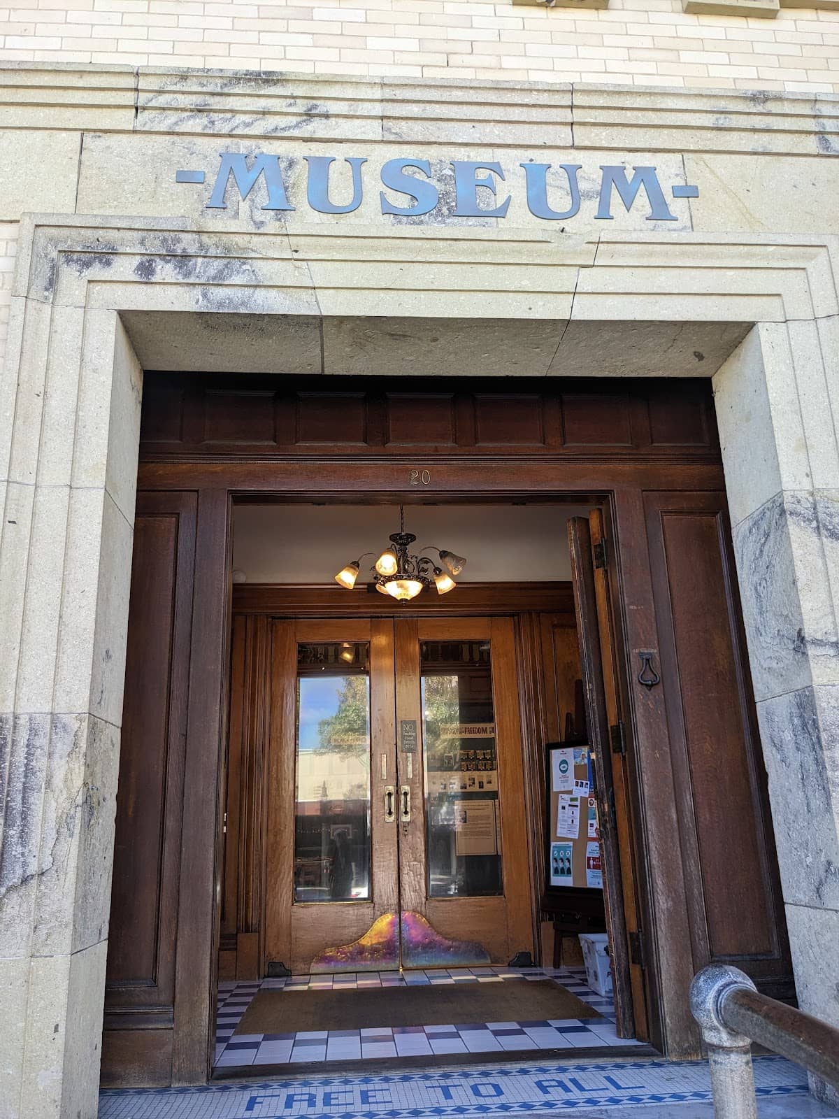 Rotating Special Exhibitions