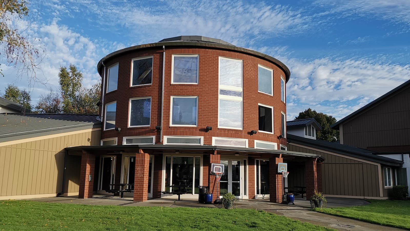 Tukwila Community Center - Image 1