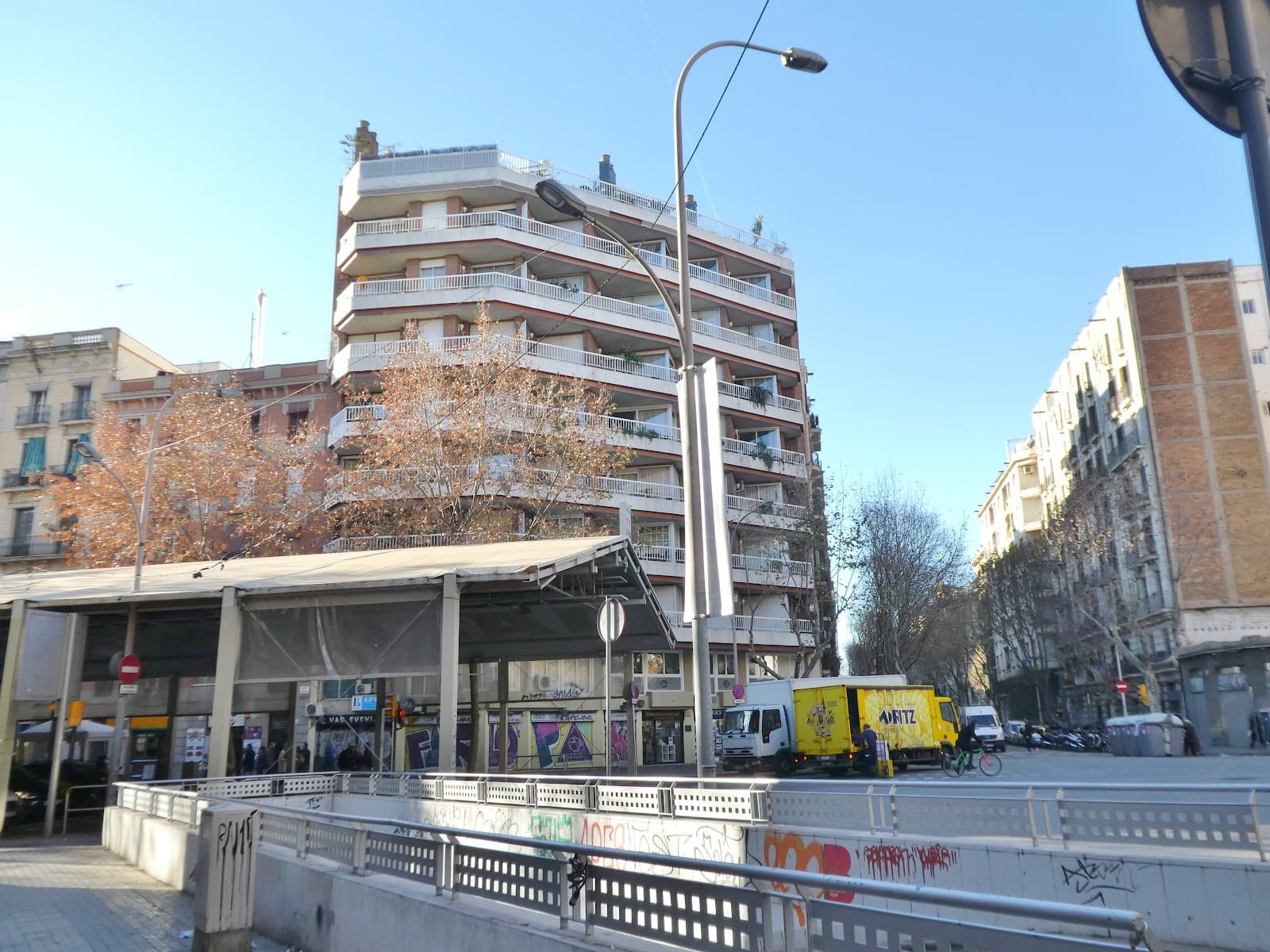 Carrer del Comte d'Urgell - Image 1