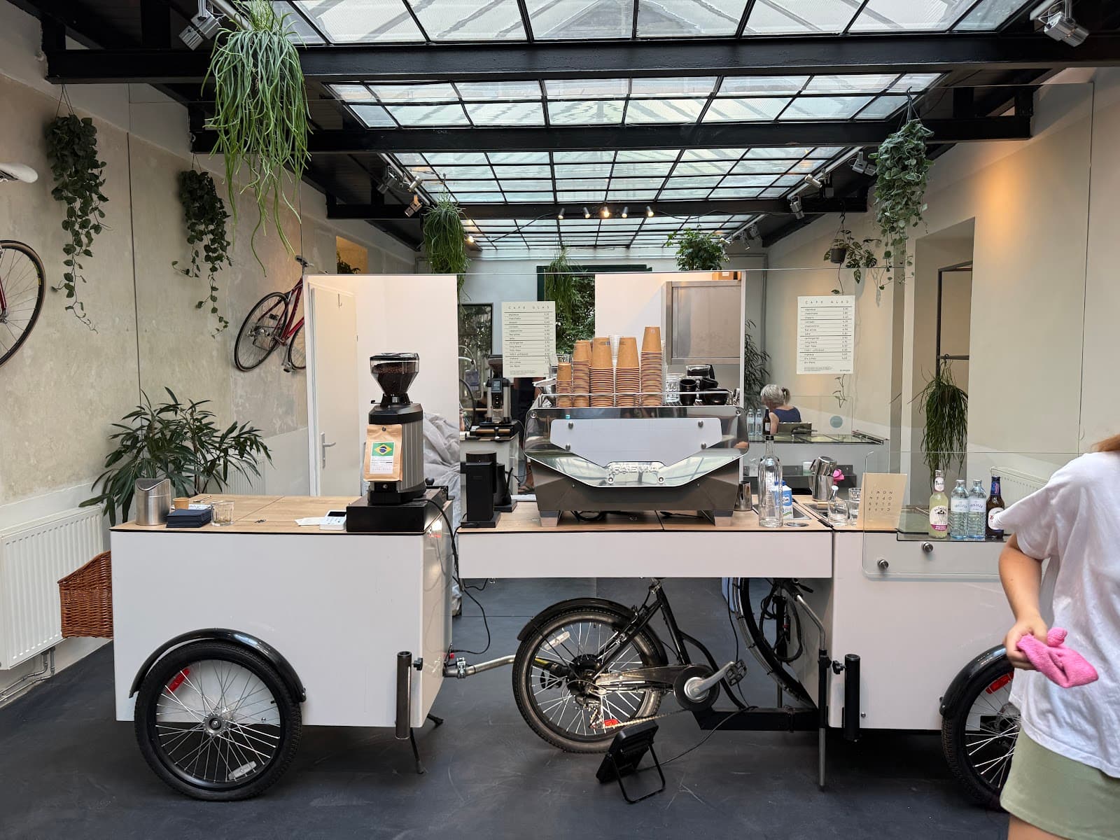 Café Glas - Image 1