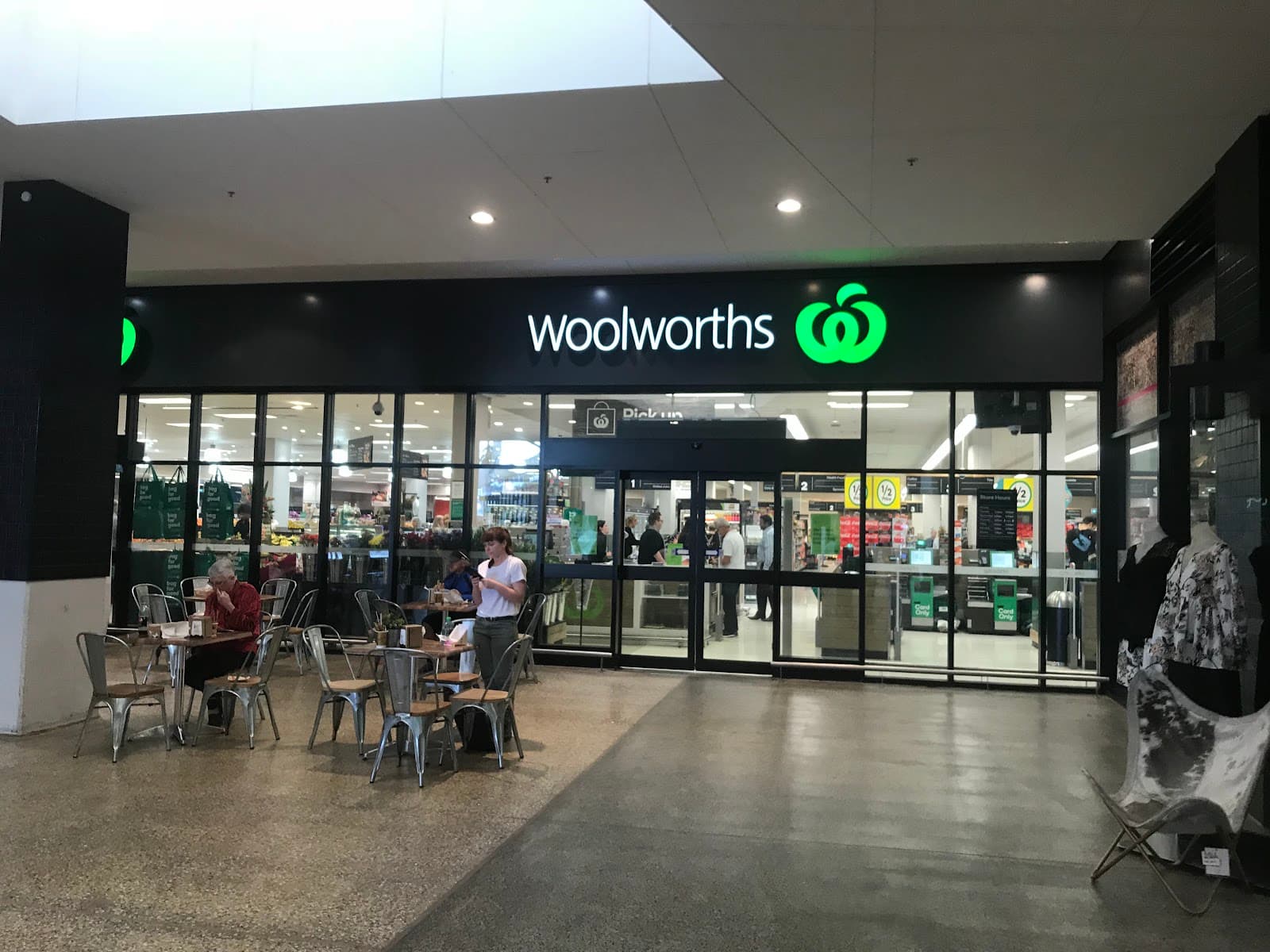 Gasworks Plaza Brisbane - Image 1