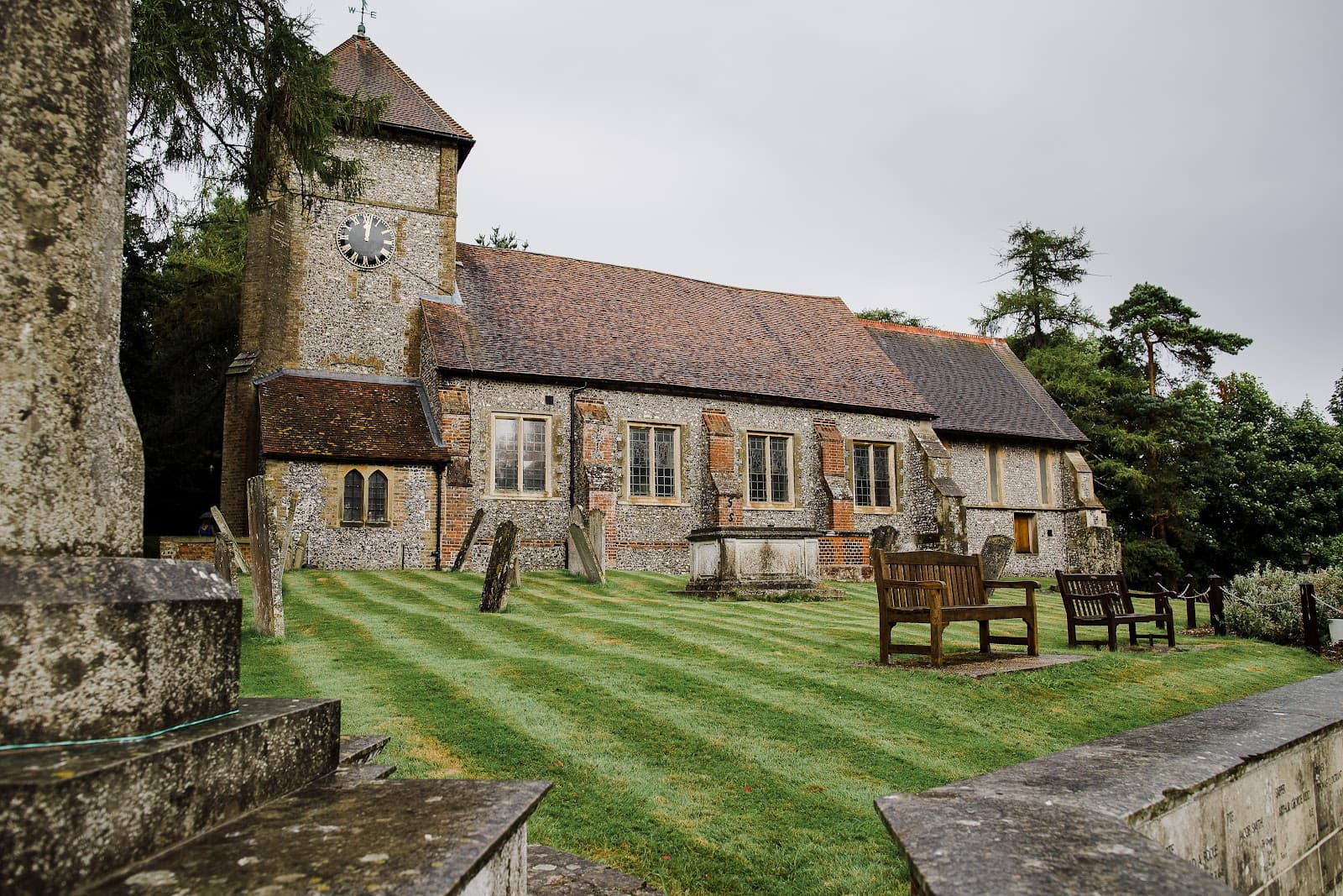 St Giles the Abbot, Farnborough - Image 1