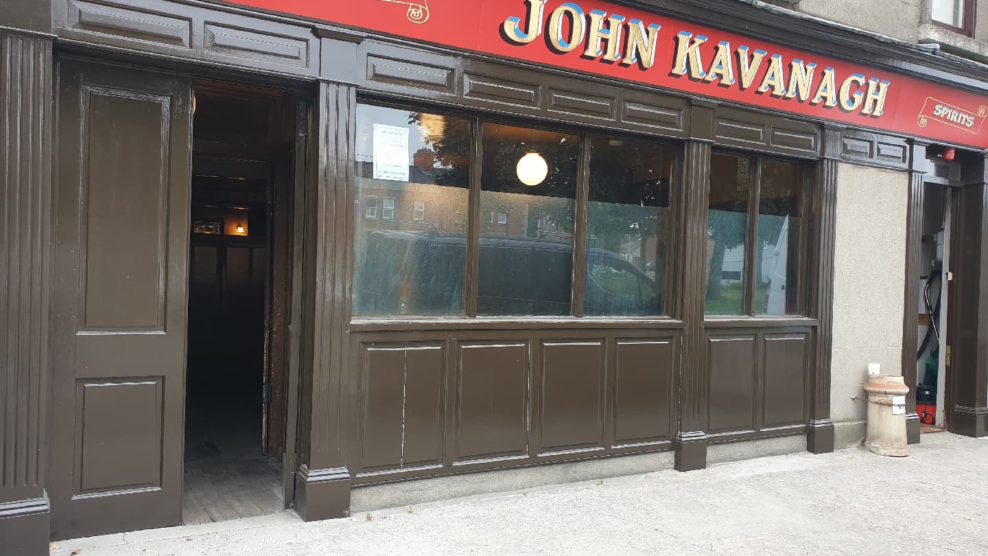 The Gravediggers Pub - Image 1