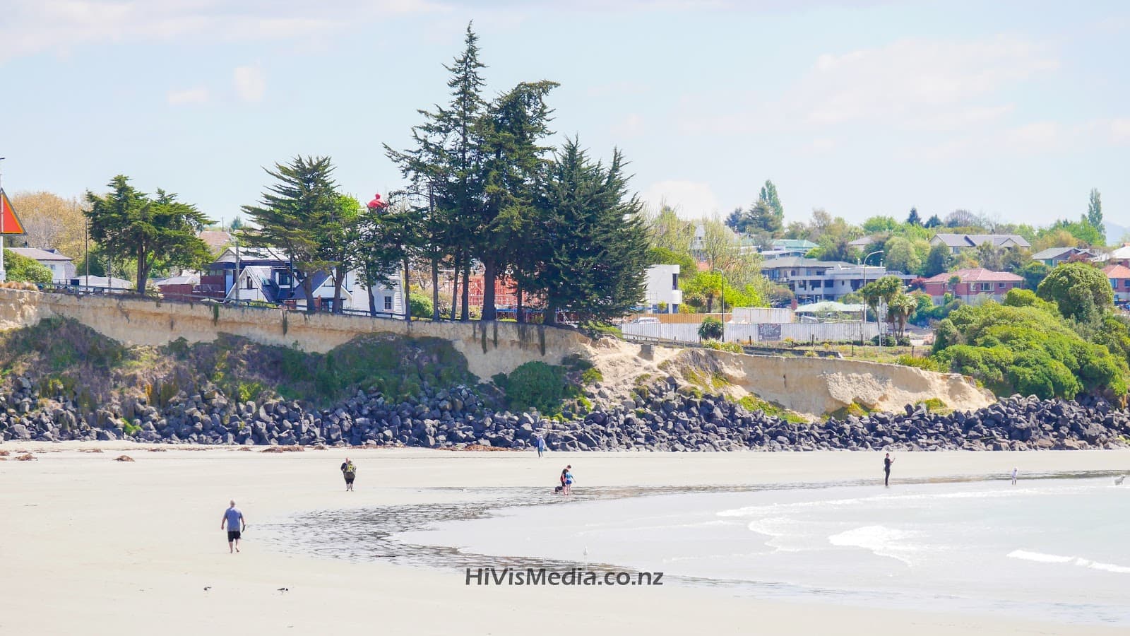 Benvenue Cliffs & Wreck Memorial - Image 1