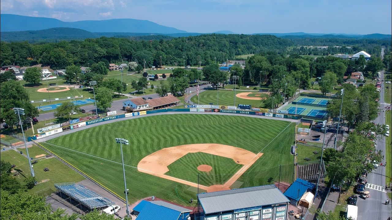 Cantine Veterans Memorial Complex - Image 1