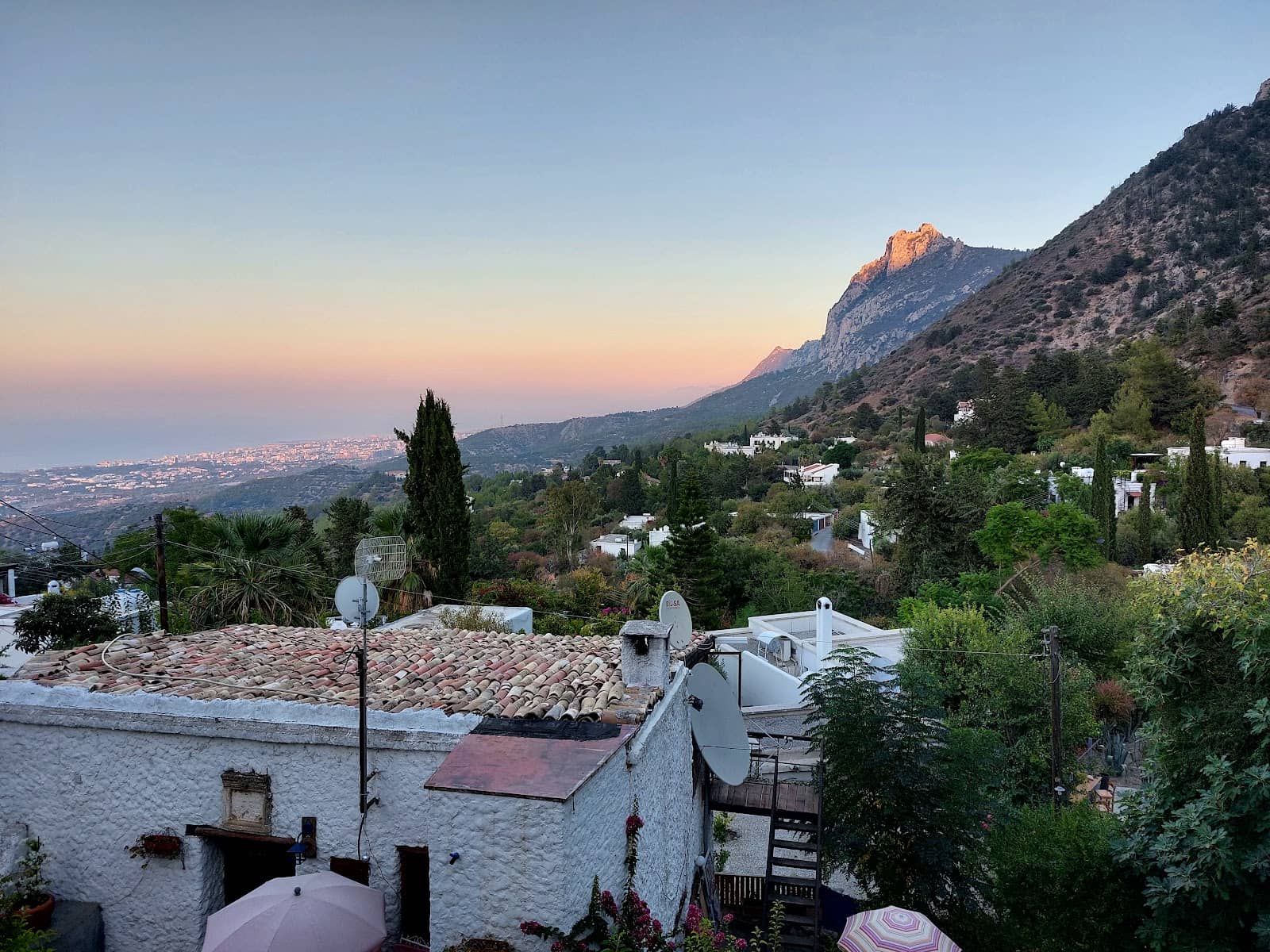 British Charm Influence