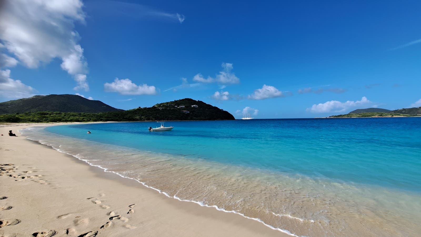Long Bay Beach (Beef Island) - Image 1