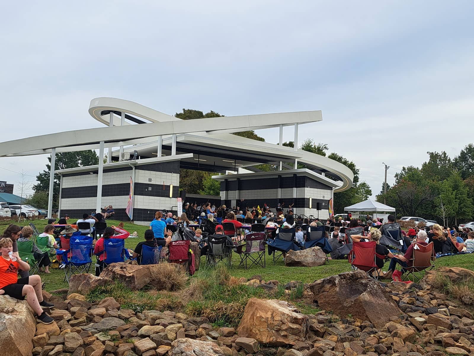 Art Installations & Exhibitions