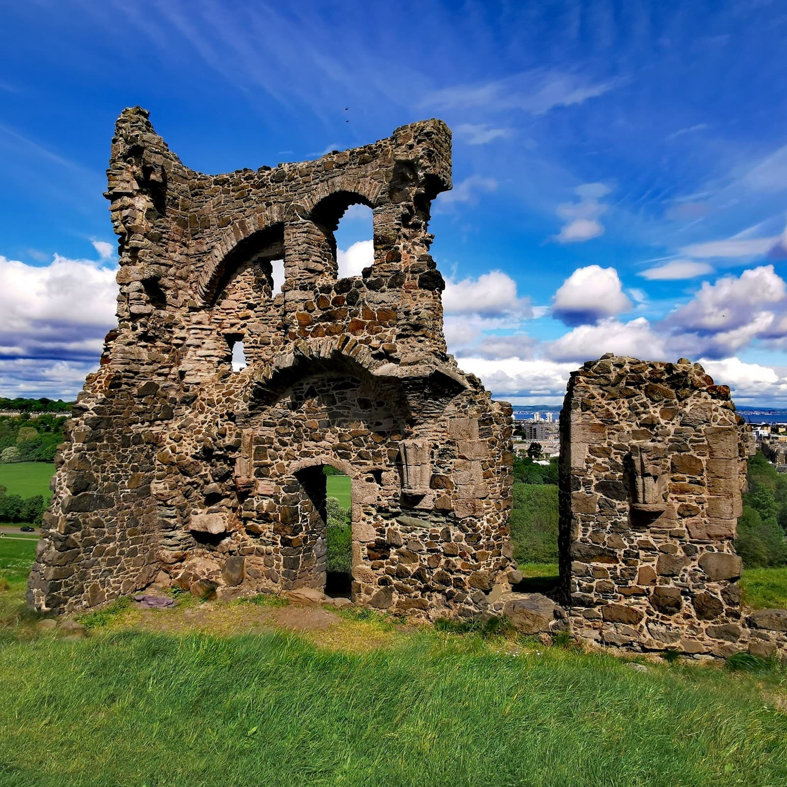 St Anthony's Chapel Ruins Edinburgh - Image 1