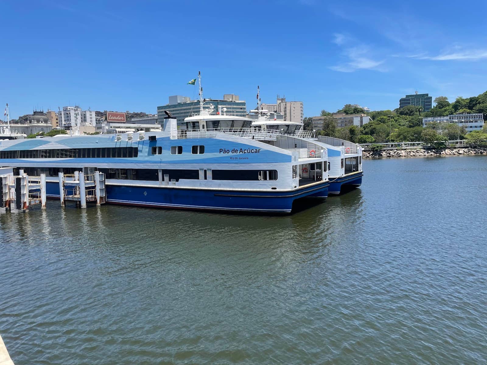 'Desconectados' Sculpture