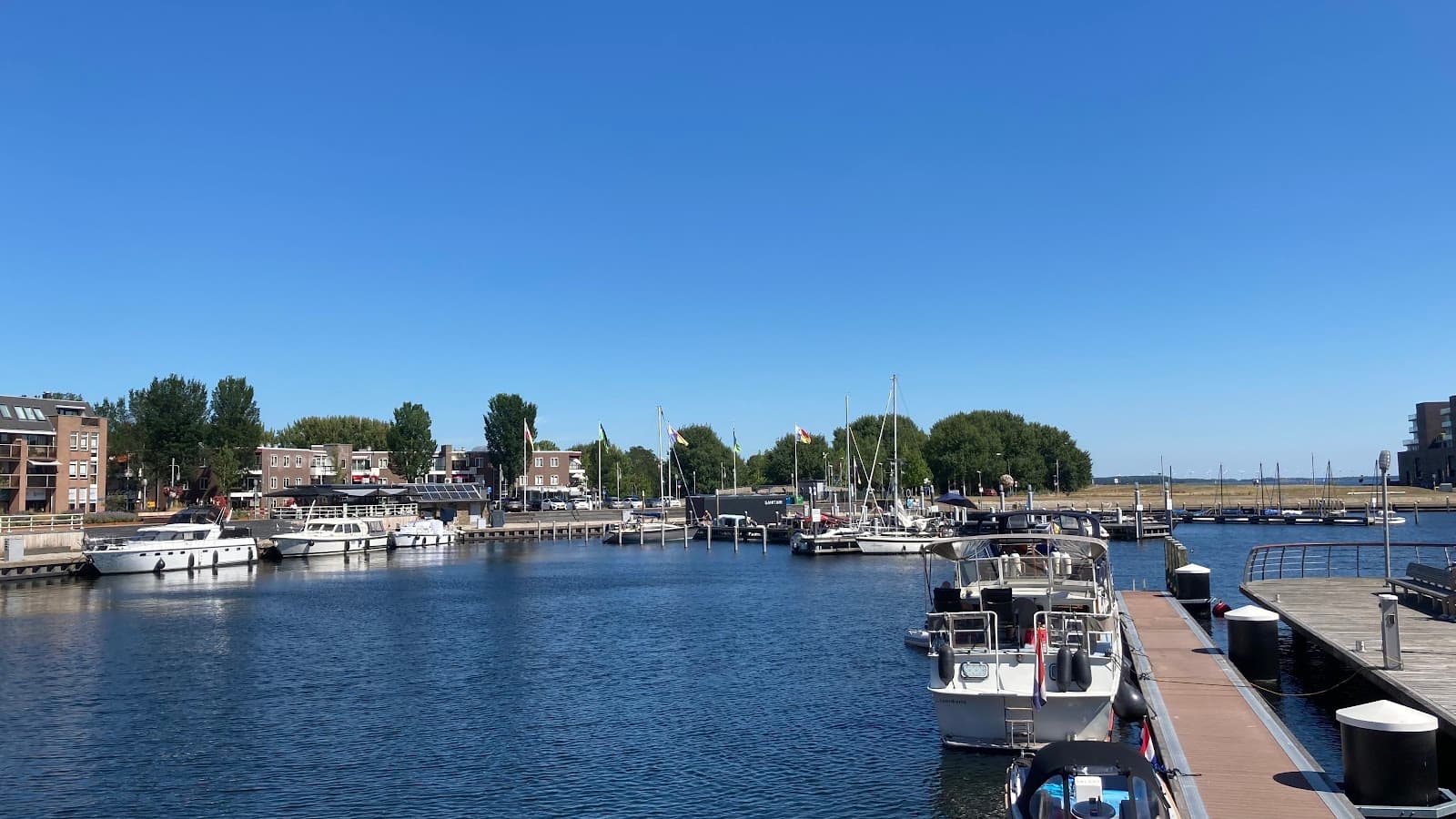 Almere Haven - Image 1