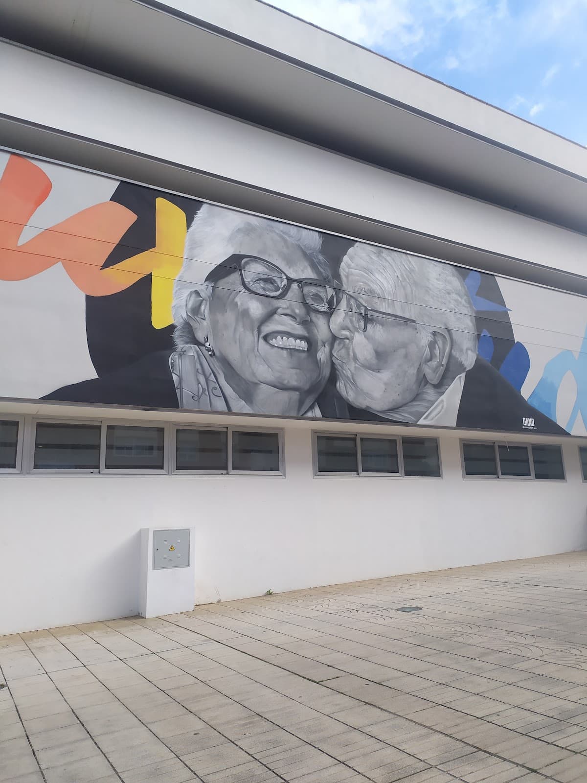 Santa Marina neighborhood - Image 1