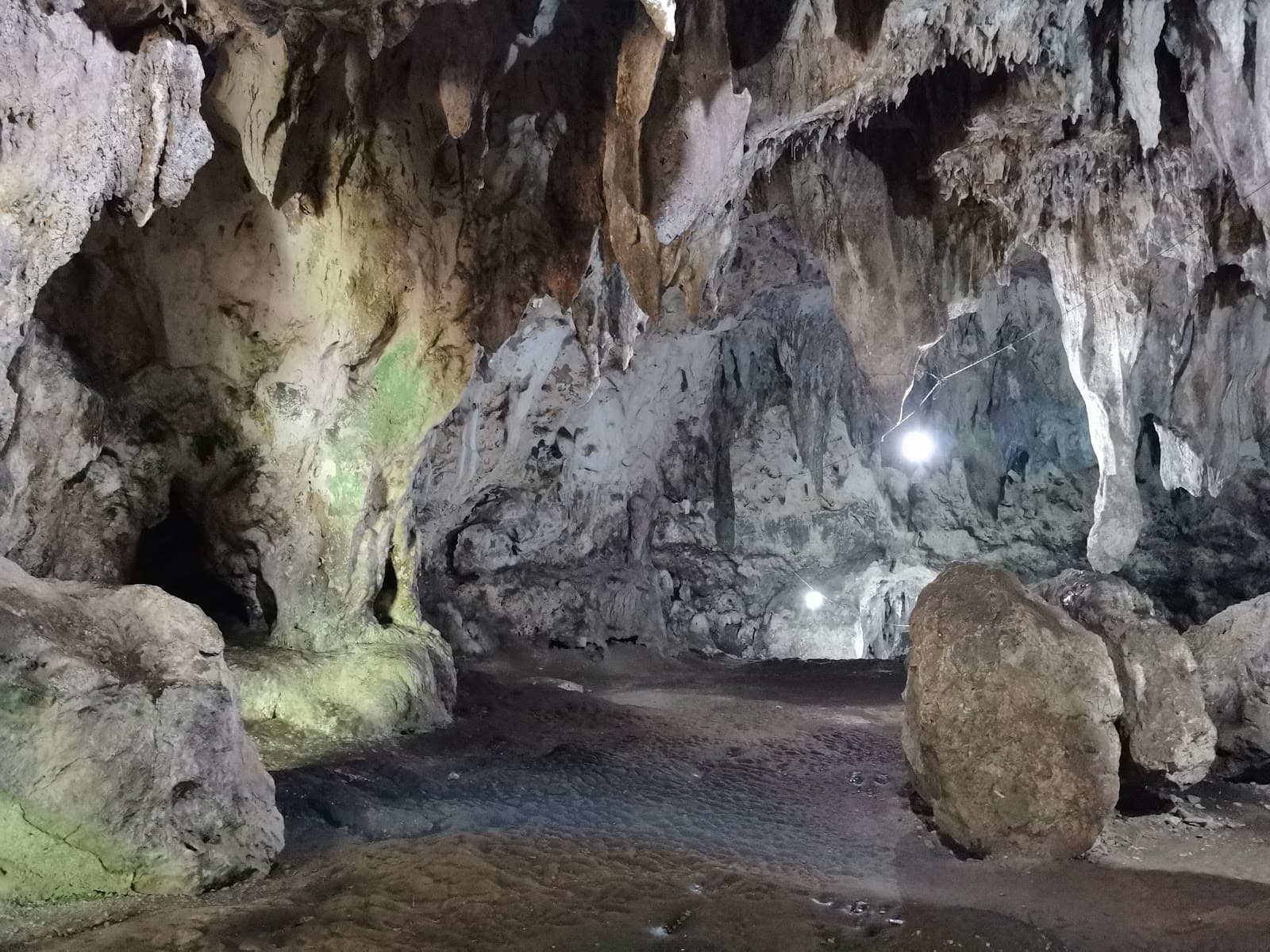 Hoyop-Hoyopan Cave - Image 1