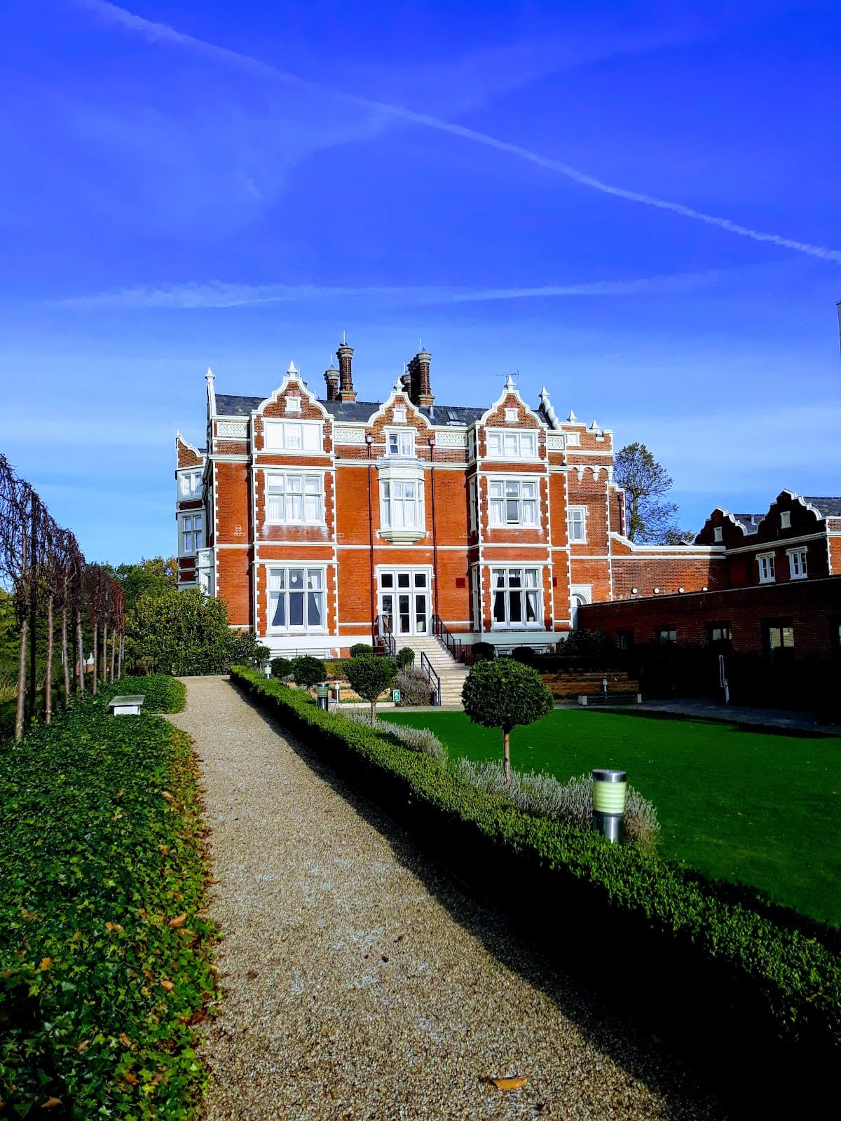 Wivenhoe Park - Image 1