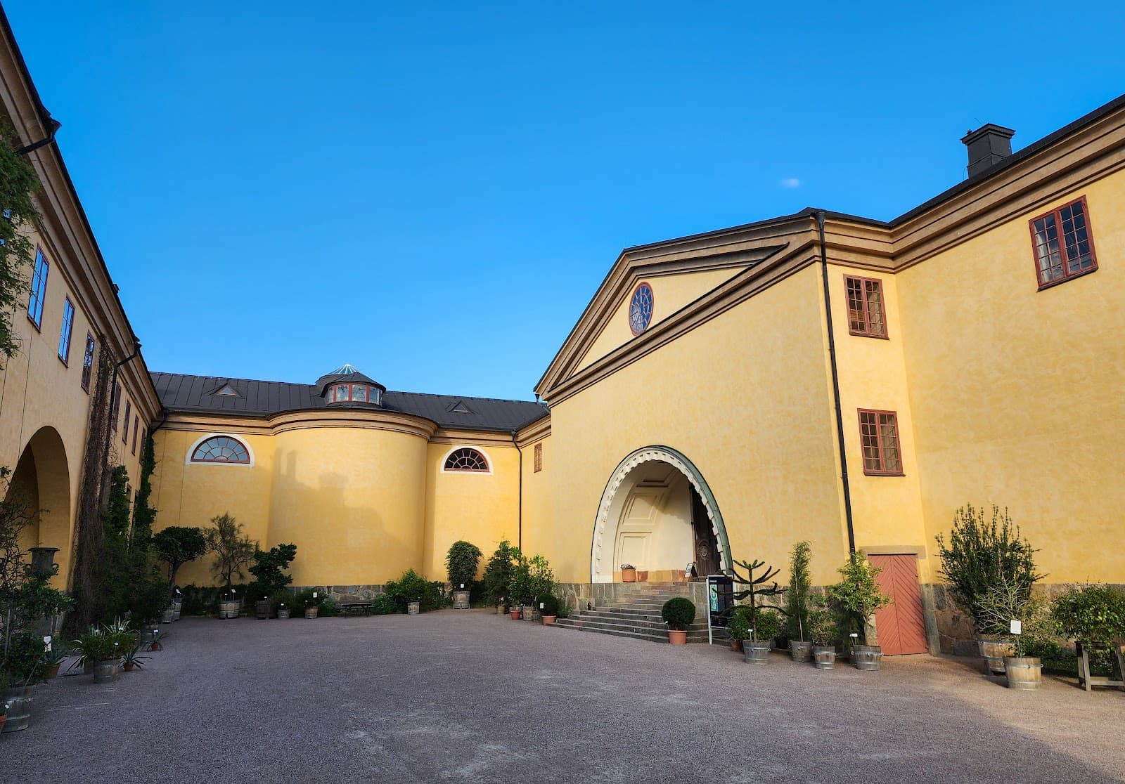 Linneanum Orangery - Image 1