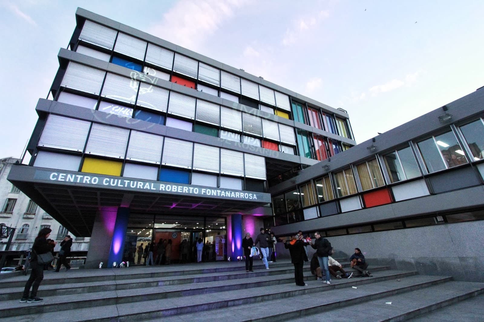 Centro Cultural Roberto Fontanarrosa - Image 1