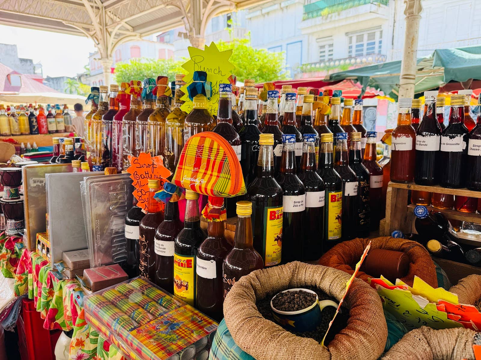 Artisan Crafts & Souvenirs