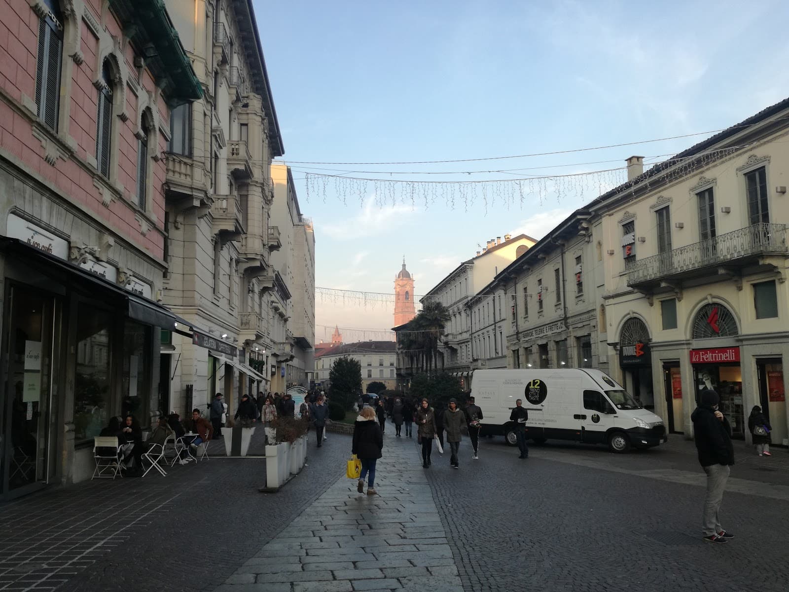 Via Italia - Image 1