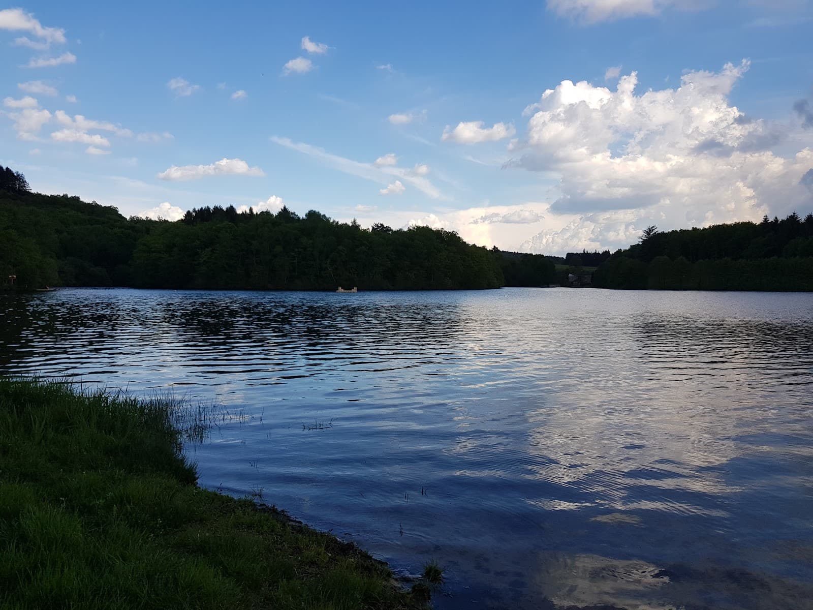 Lac de Saint-Pardoux Haute-Vienne - Image 1