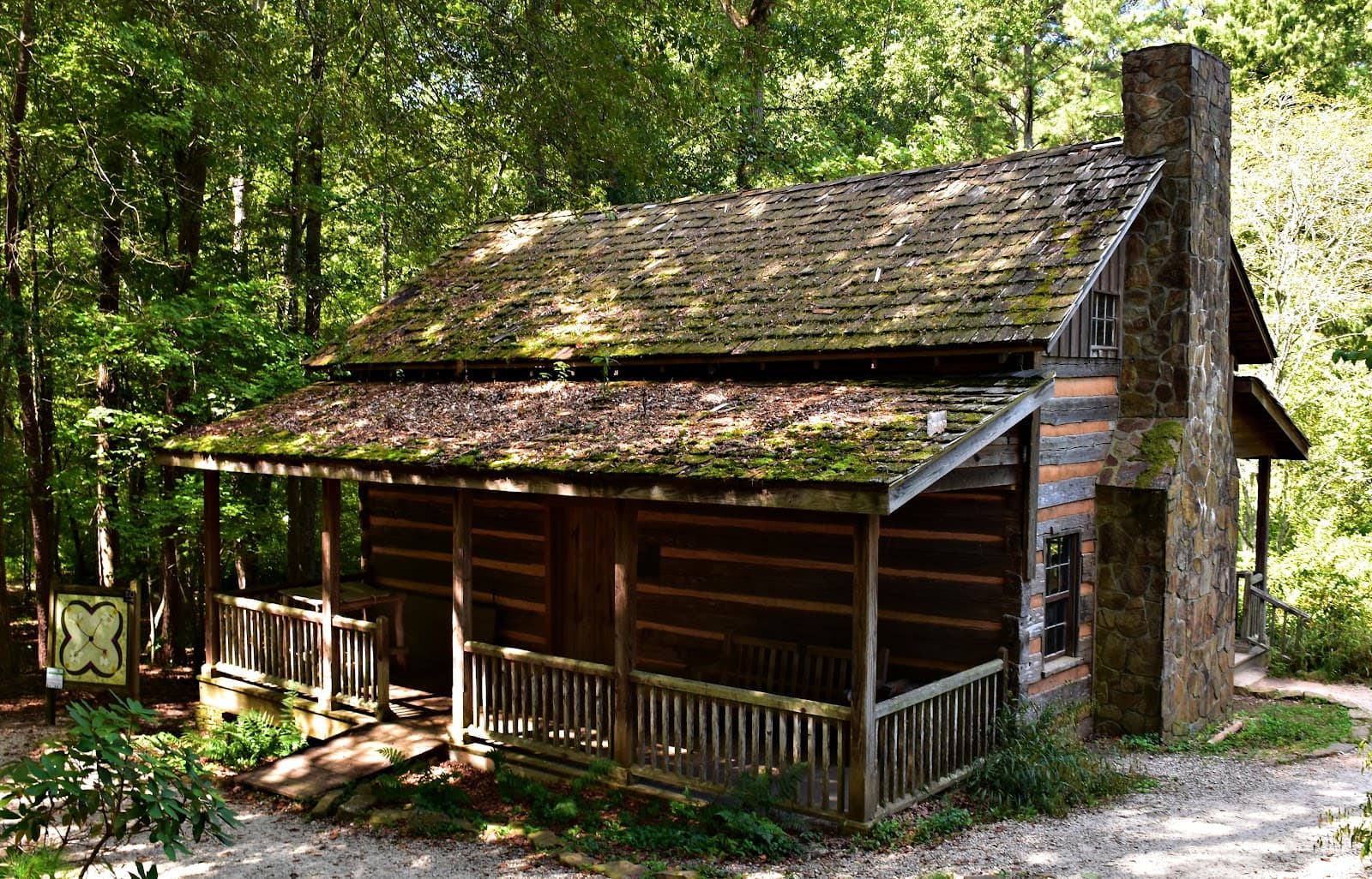 Hunt Cabin - Image 1