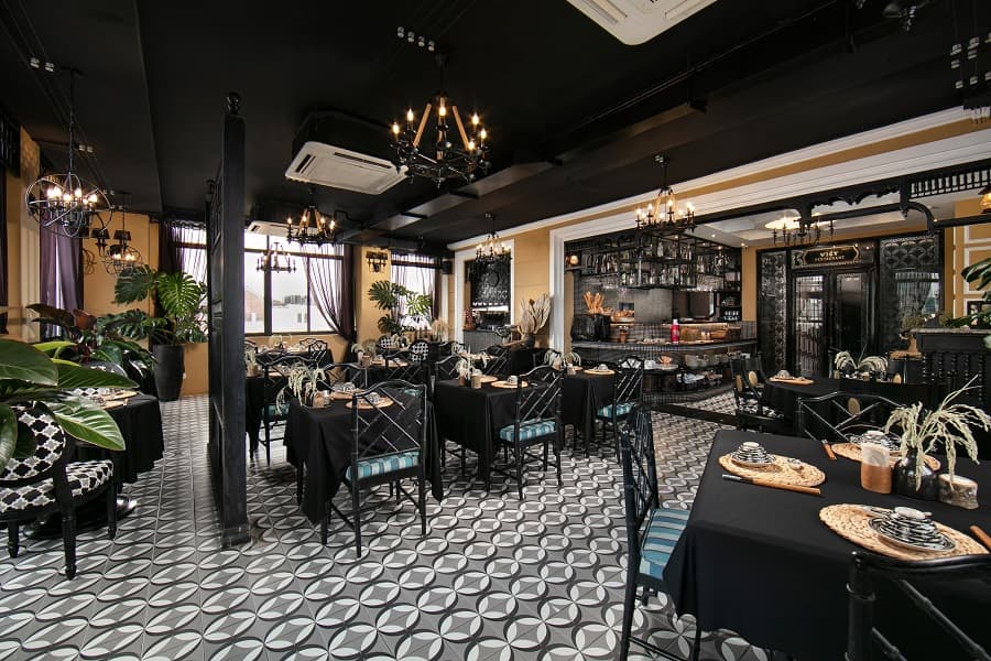 Viet Restaurant - Image 1