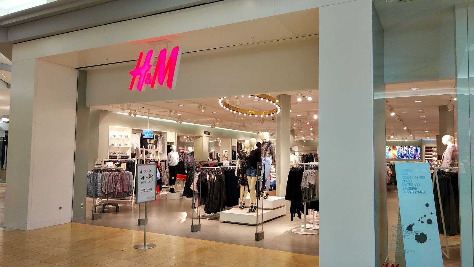 H&M, Naples, FL, USA - Image 1