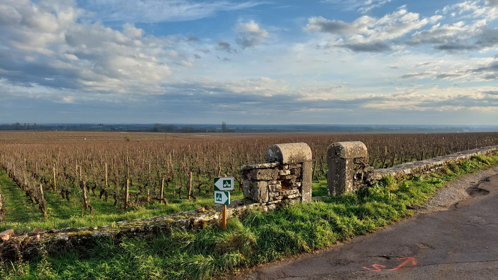 Meursault Village - Image 1