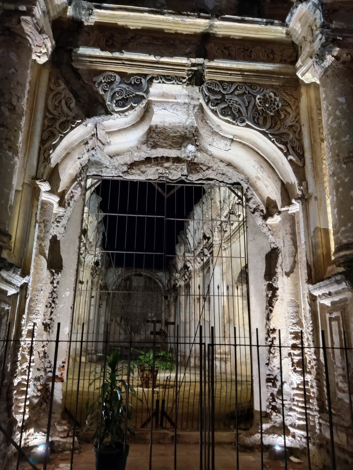 El Carmen Church Ruins - Image 1