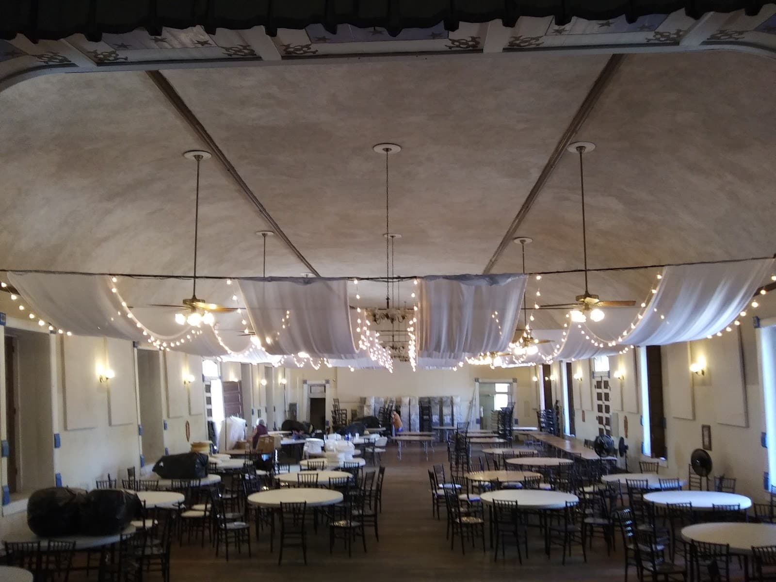 García Opera House - Image 1