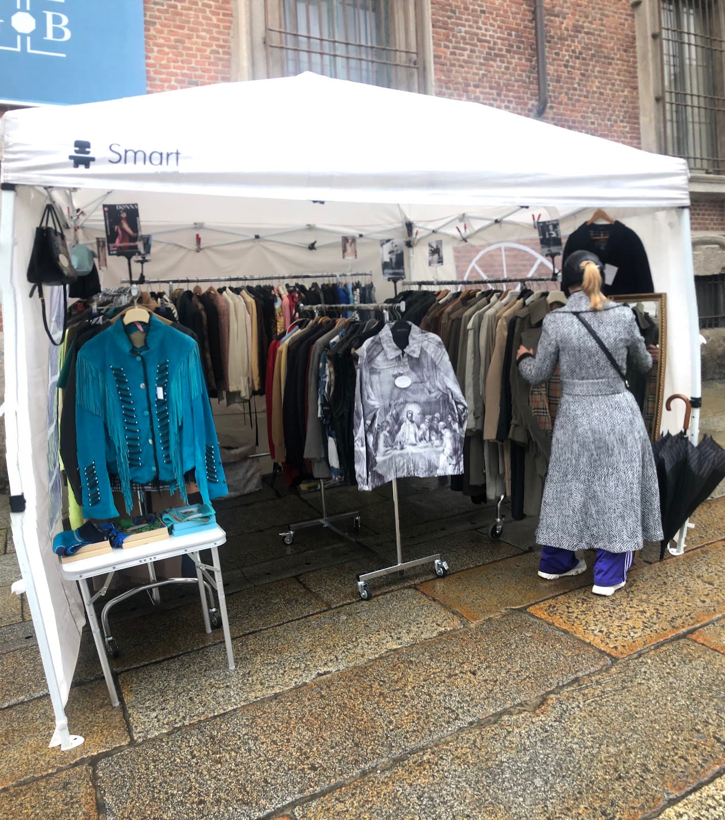 Brera District (Flea Market) - Image 1