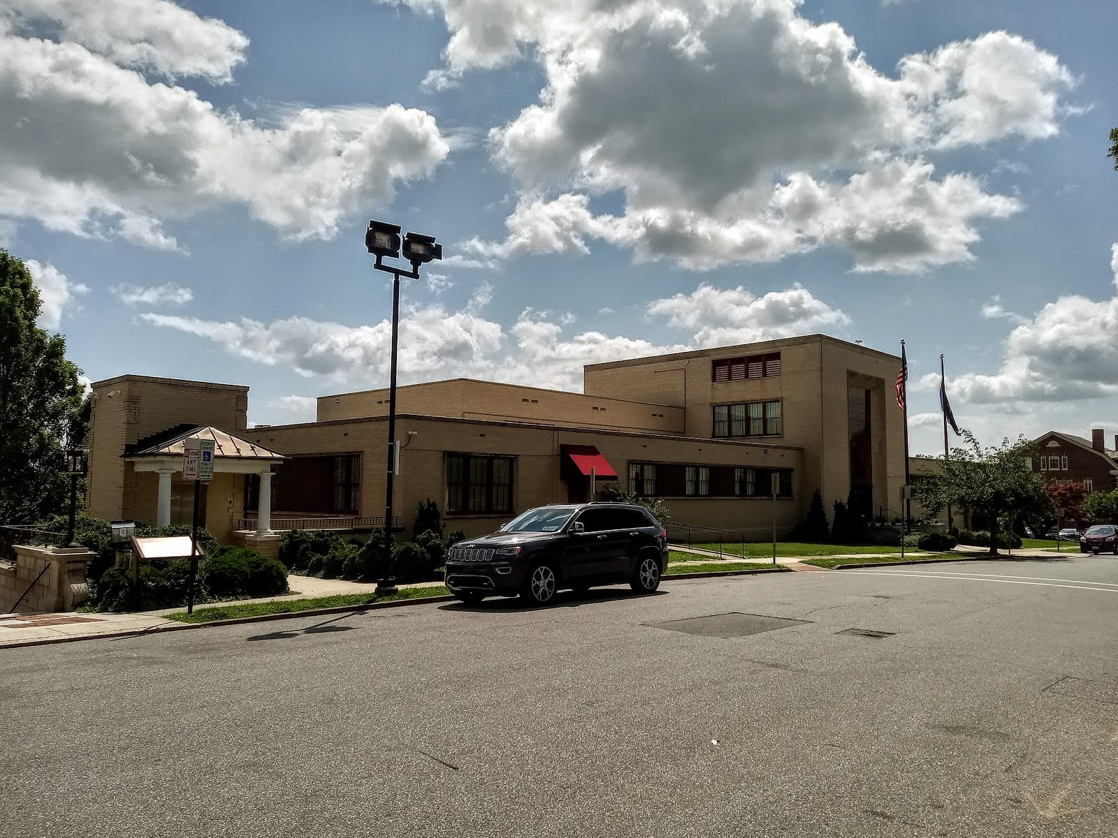 Court House Hill–Downtown Historic District - Image 1