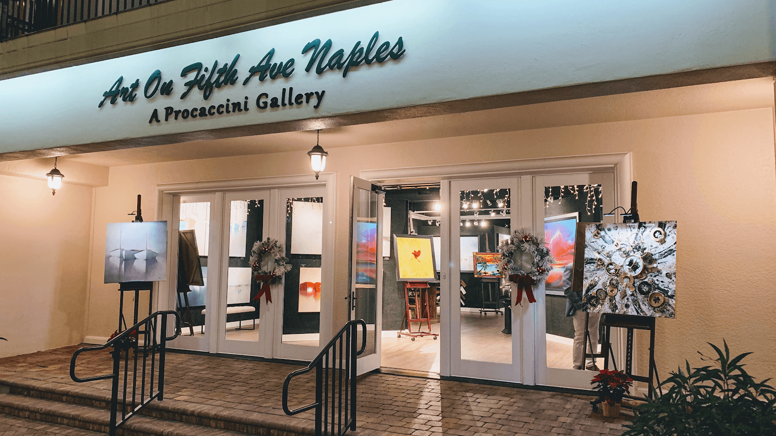 Art Gallery Naples - Image 1